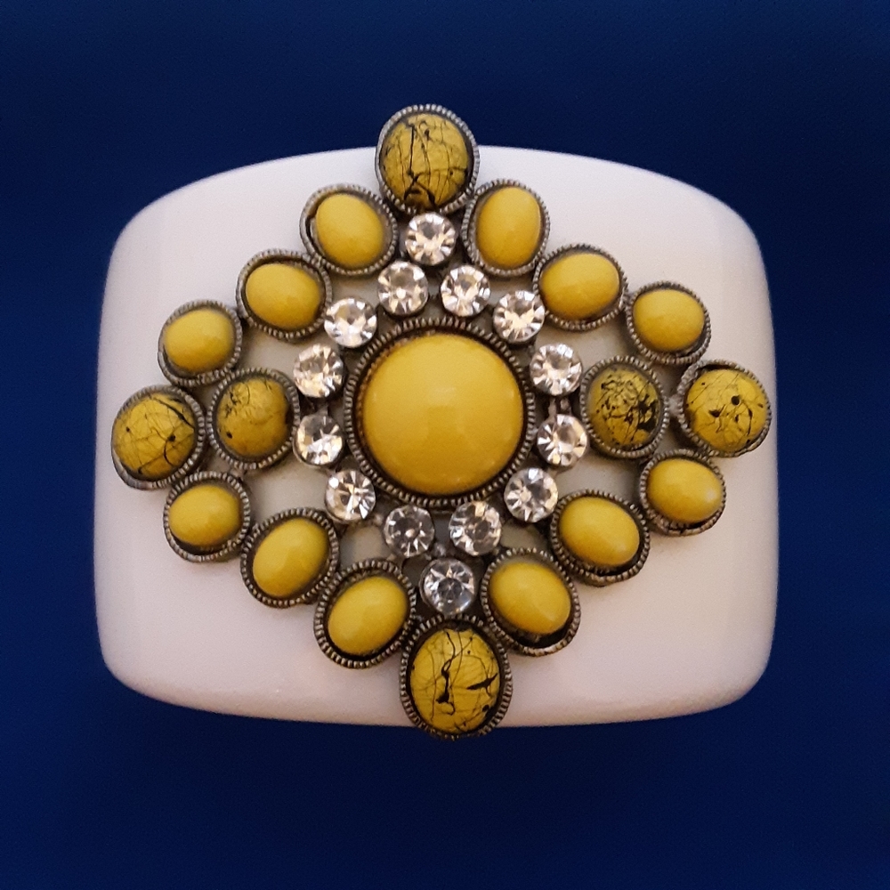 White cuff bracelet -Yellow stones and rhinestones